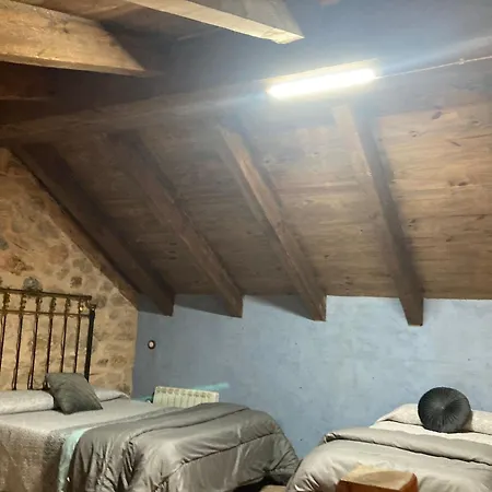 Acebos Del Tajo * Peralejos de las Truchas