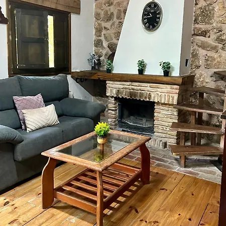 Acebos Del Tajo Peralejos de las Truchas